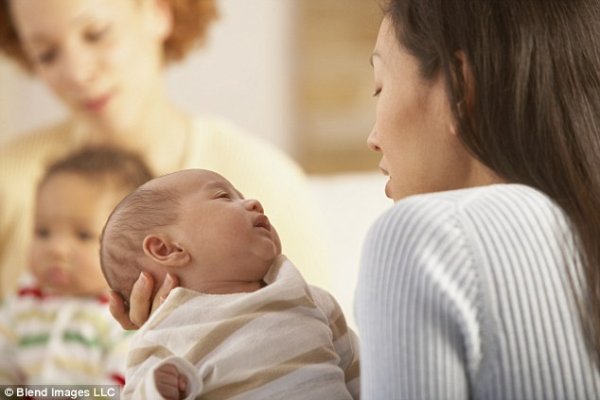 研究发现,会说两种语言的宝宝智商更高